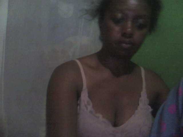 Live sex webcam photo for GloriaKrausX #277175785