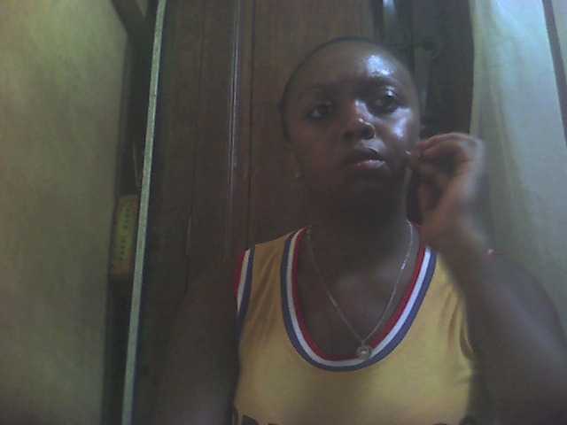 Live sex webcam photo for GloriaKrausX #277205007