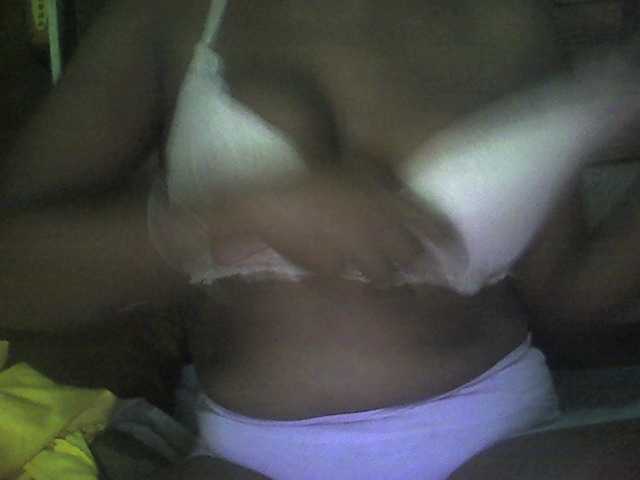 Live sex webcam photo for GloriaKrausX #277353593