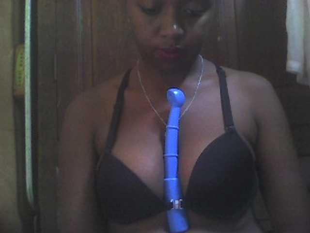 Live sex webcam photo for GloriaKrausX #277385924