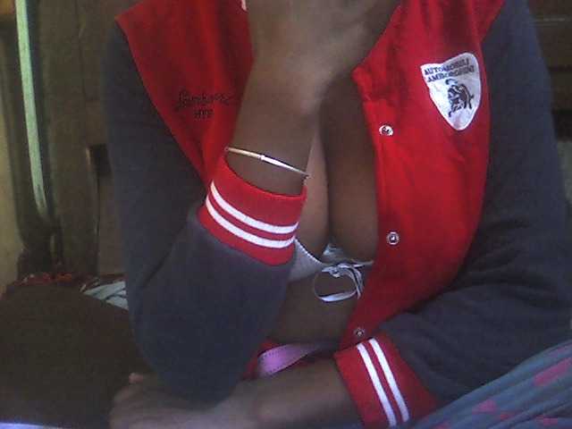 Live sex webcam photo for GloriaKrausX #277594687