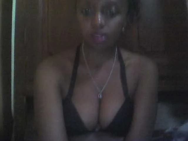 Live sex webcam photo for GloriaKrausX #277823634