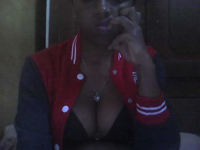 Live sex webcam photo for GloriaKrausX #277918874