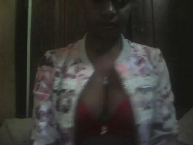 Live sex webcam photo for GloriaKrausX #277924292