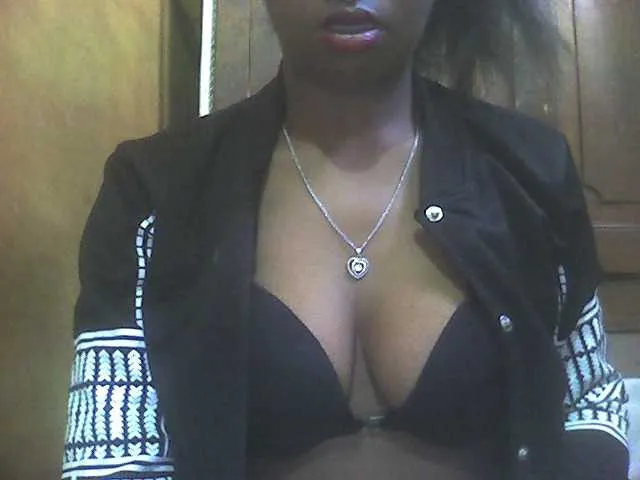 Live sex webcam photo for GloriaKrausX #278272701