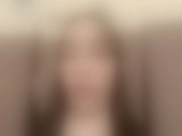 Live sex webcam photo for Glossmixdoll #292614640