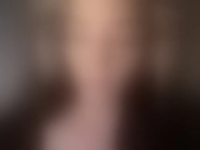 Live sex webcam photo for Glossmixdoll #294037623