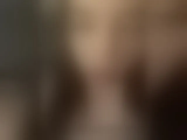 Live sex webcam photo for Glossmixdoll #294056707