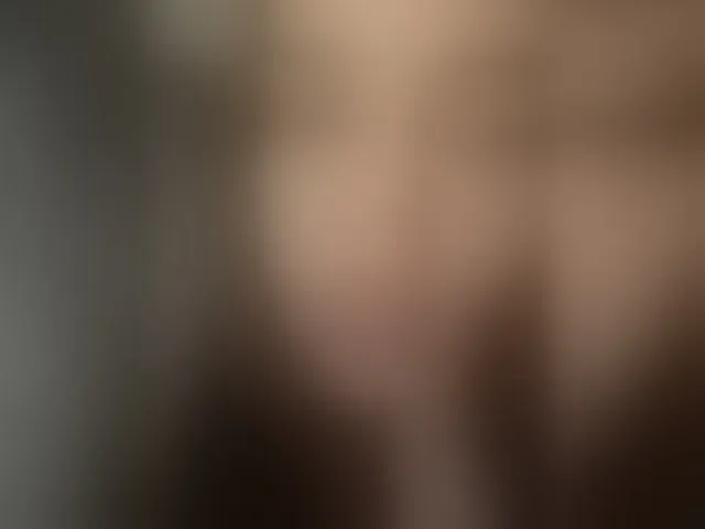 Live sex webcam photo for Glossmixdoll #294122753