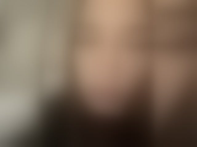 Live sex webcam photo for Glossmixdoll