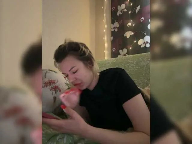 Live sex webcam photo for Gnevnaya #277058552