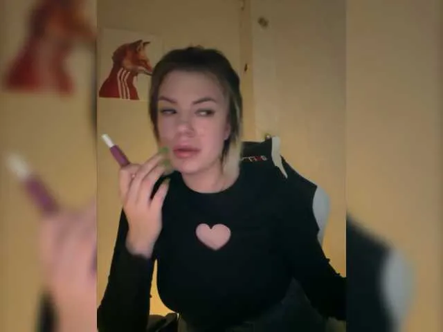 Live sex webcam photo for Gnevnaya #277217656