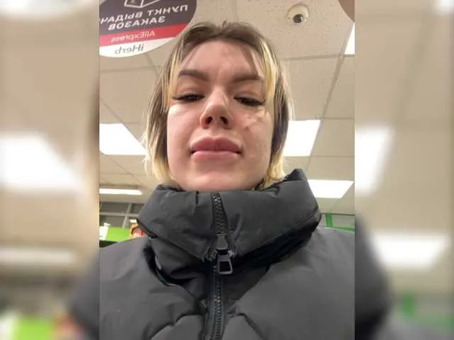 Live sex webcam photo for Gnevnaya #277375325