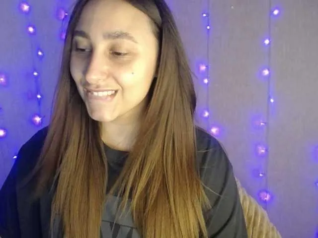 Live sex webcam photo for GoddesLove #281835368