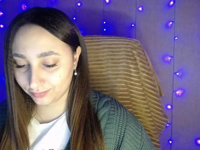 Live sex webcam photo for GoddesLove #290346399