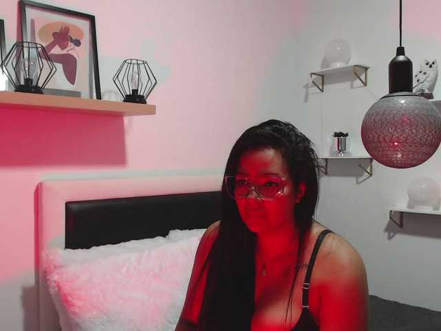 Live sex webcam photo for Goddess-Hera #277890890