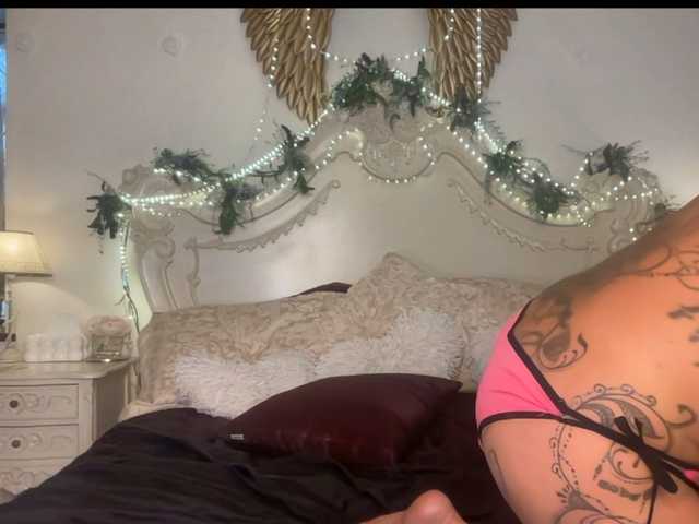 Live sex webcam photo for GoddessAnnaxxx #290960511