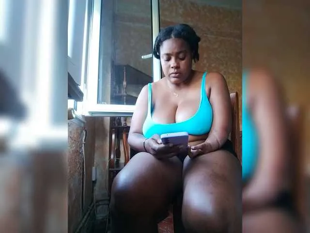 Live sex webcam photo for GoddessCarrie #293965423