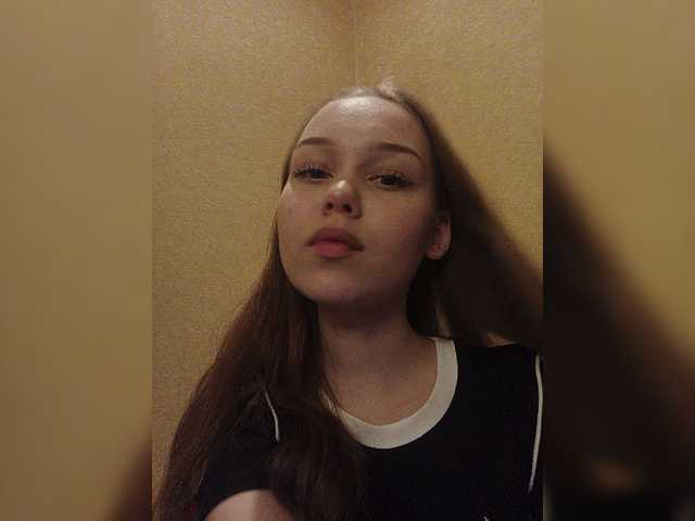 Live sex webcam photo for Goddessinti #277641669