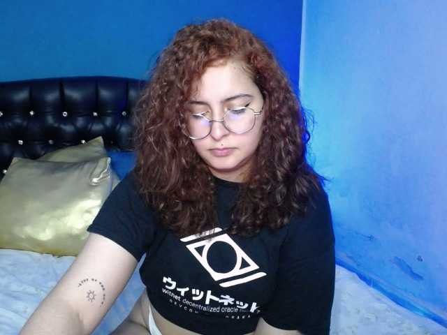 Live sex webcam photo for Goddesstepha1 #275585288