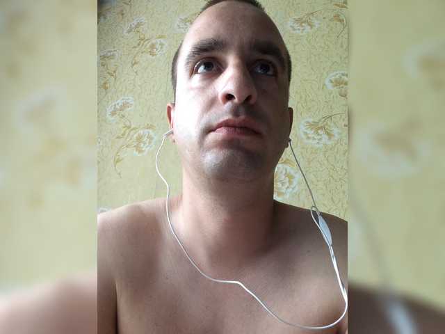 Live sex webcam photo for Godistime1994 #273494240