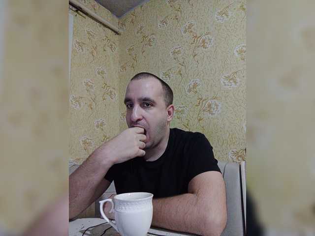 Live sex webcam photo for Godistime1994 #276936406