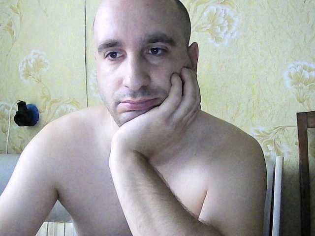 Live sex webcam photo for Godistime1994 #277117658