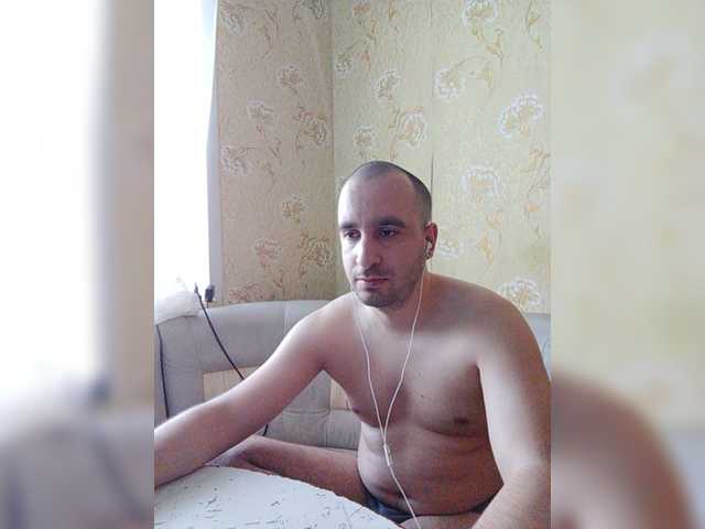 Live sex webcam photo for Godistime1994 #277124550