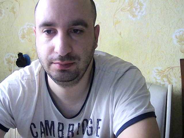 Live sex webcam photo for Godistime1994 #277145800