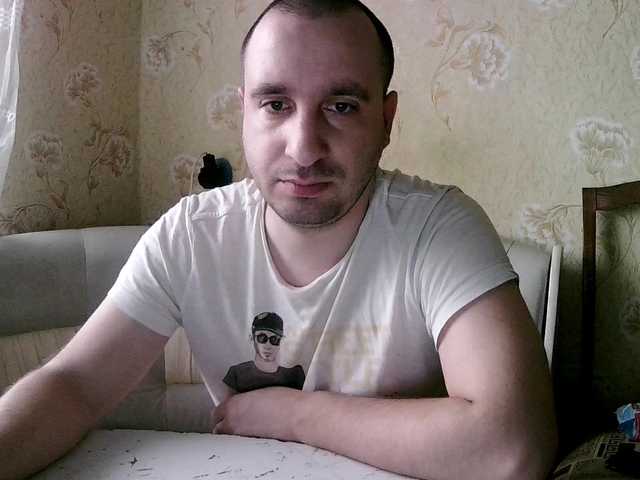 Live sex webcam photo for Godistime1994 #277316133