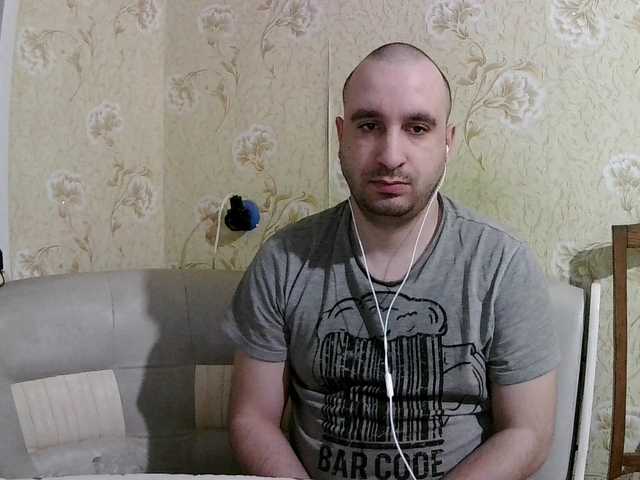 Live sex webcam photo for Godistime1994 #277583922