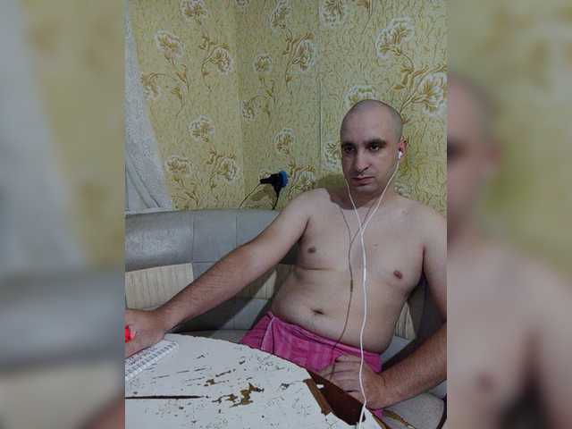 Live sex webcam photo for Godistime1994 #278155360