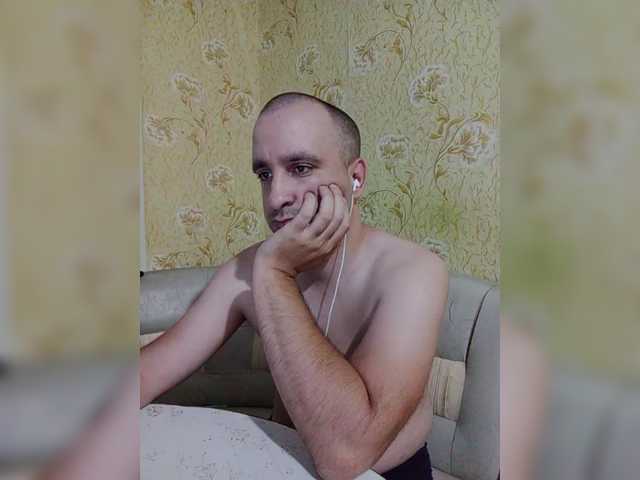 Live sex webcam photo for Godistime1994 #284347781