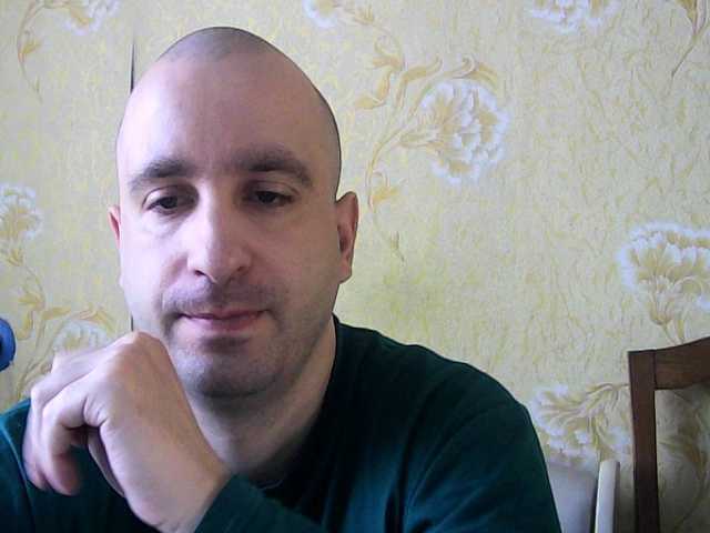 Live sex webcam photo for Godistime1994 #290453023