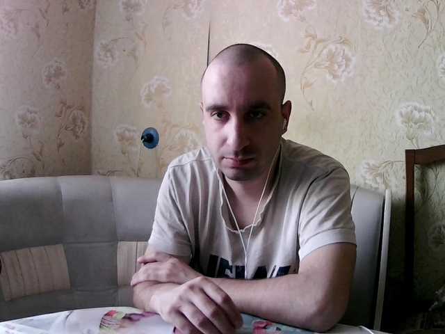 Live sex webcam photo for Godistime1994 #290634325