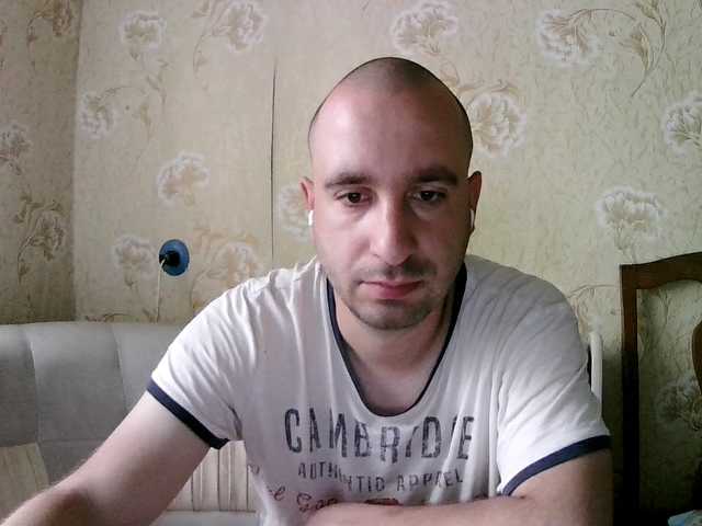 Live sex webcam photo for Godistime1994 #291358221