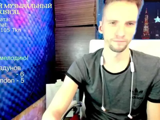 Live sex webcam photo for Gokruoy #273338353