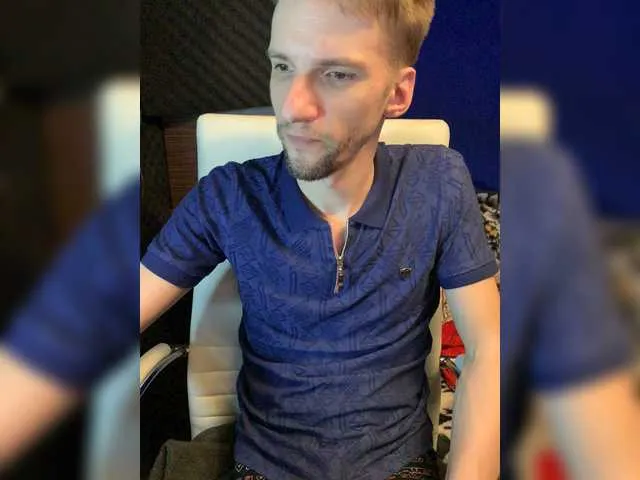 Live sex webcam photo for Gokruoy #273604377