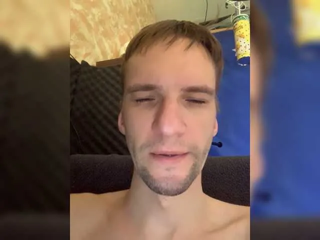 Live sex webcam photo for Gokruoy #273752431