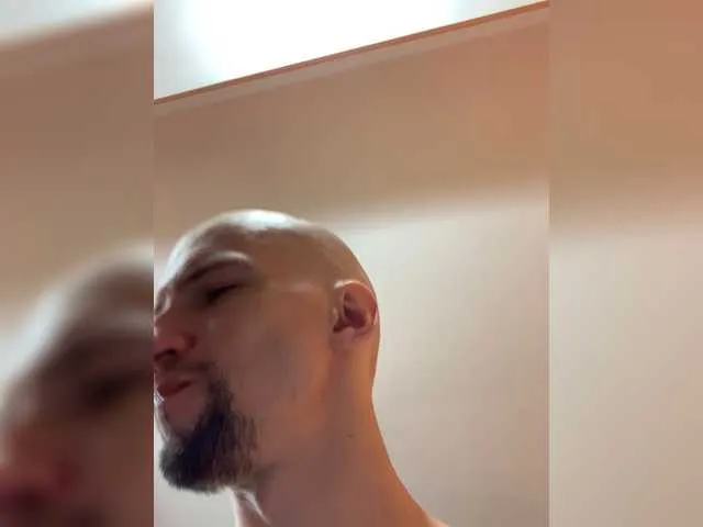 Live sex webcam photo for Gokruoy #274094150