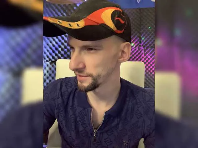 Live sex webcam photo for Gokruoy #274197536