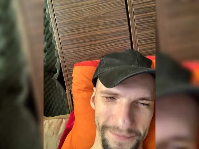 Live sex webcam photo for Gokruoy #274206349