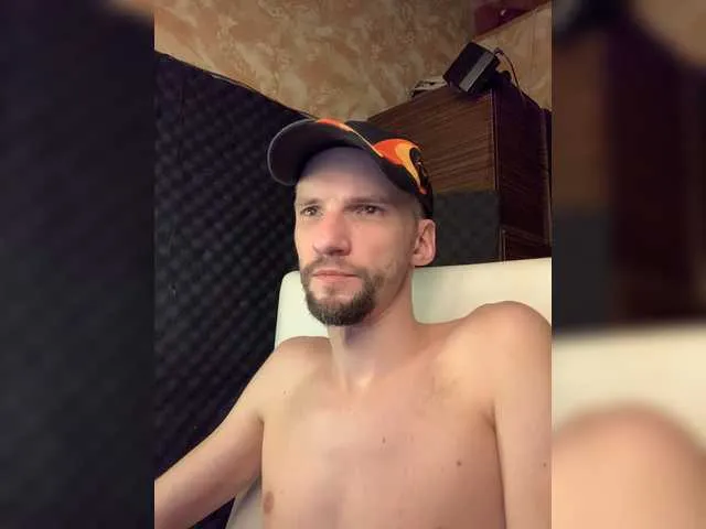 Live sex webcam photo for Gokruoy #274261286