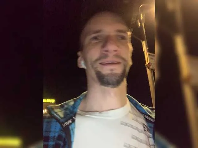 Live sex webcam photo for Gokruoy #274335983