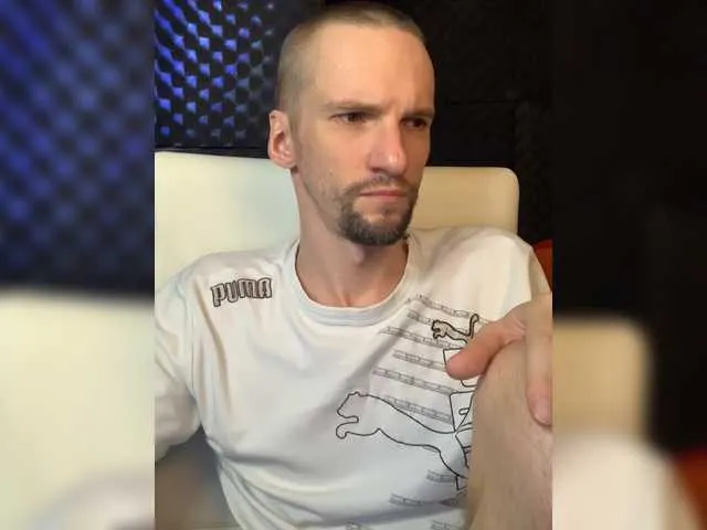 Live sex webcam photo for Gokruoy #274347421