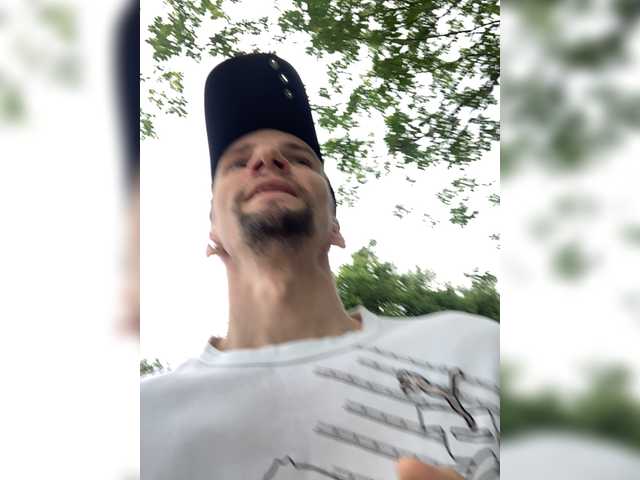 Live sex webcam photo for Gokruoy #274430346