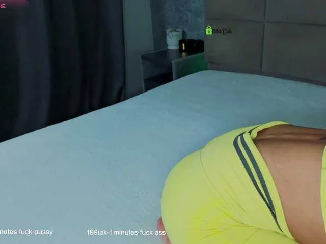 Live sex webcam photo for Gold-Couple2 #292385072