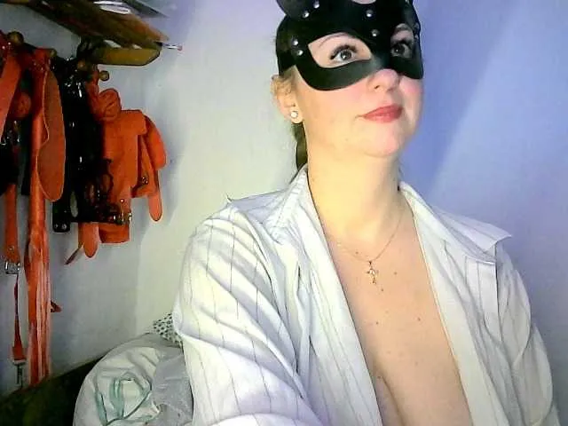Live sex webcam photo for GoldenFisha #290539222