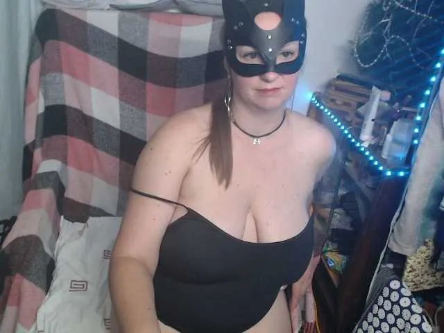 Live sex webcam photo for GoldenFisha #291573510