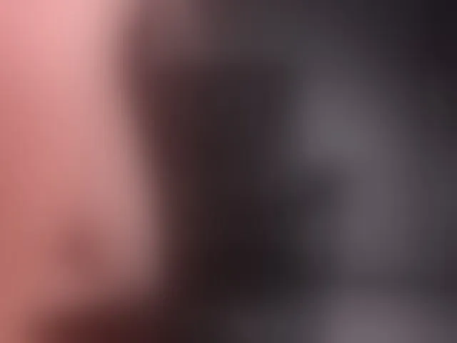 Live sex webcam photo for GoldenTeen20 #294170956